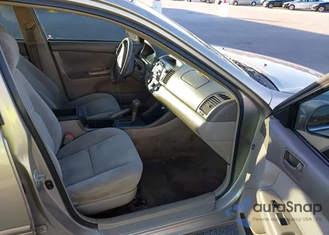 2004 Toyota Camry Le из США, поврежденный, VIN 4T1BE32K44U839038